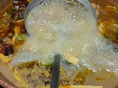 -洱火云南酸菜牛肉火锅(石景山当代商城店)