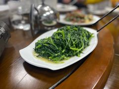-食的禄山庄