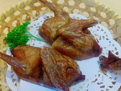 金牌脆皮乳鸽-茶小点(丽悦新天店)