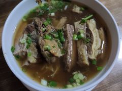 招牌牛腩面-百福麵家(新馬路店)