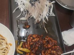 -古都历食南京菜·烤鸭·鸭血粉丝·汤包(南京博物院店)