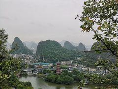 -叠彩山景区
