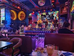 -Famous肥猫墨西哥音乐餐吧(五棵松华熙LIVE店)