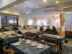 大堂-八两八金·莱芜特色炒鸡(市南漳浦路店)