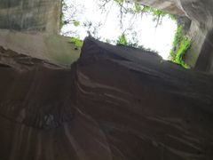 -伍山石窟