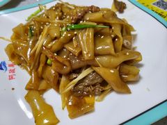 -阿政粤小馆(中央大街店)