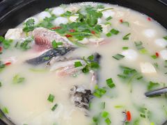 鱼头鱼丸汤-又见炊烟私房菜(敬亭路店)