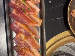 -山川小町·极番烧肉(新地假日广场店)