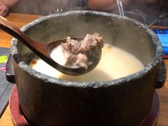 墨脱石锅鸡-敏珠拉姆藏餐·南京厨房(富春江东街店)