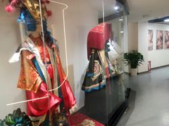 -粤港芭莎美容美发化妆学校