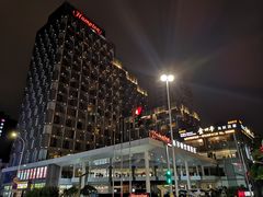 -珠海拱北口岸希尔顿欢朋酒店