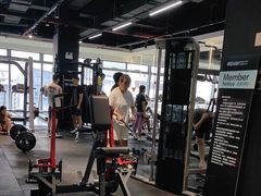 -瑞力健身(解放数创广场店)