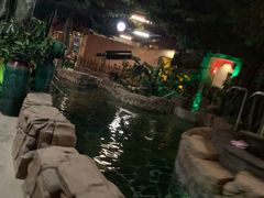 -泉城欧乐堡戏水湾艺术养生温泉