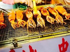 -六合夜市