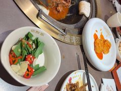 -锅飘飘·东北铁锅炖(雨花客厅店)