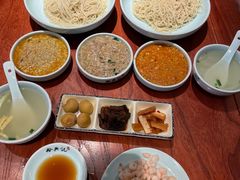 -裕兴记•蟹黄面馆(人民广场店)