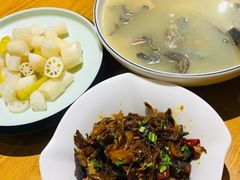 -隔壁老王·家常云南菜(花巷店)