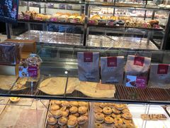 面包甜点陈列柜-味多美(江安路店)