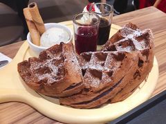 咖啡覆盆子巧克力华夫-Ice Monster冰馆·CNN评选全球十大甜品(国贸商城店)