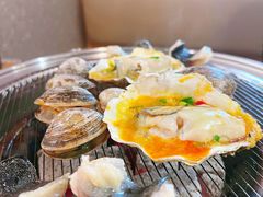 -围炉肉舍•炭烤活鳗•丹东海鲜烤肉(步行街店)