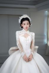 -拉瑞娜LaReine婚纱礼服高级定制