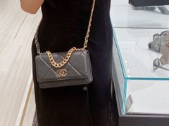 -Chanel(德基广场店)