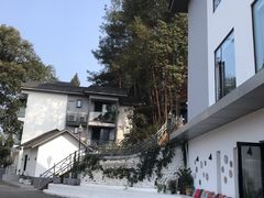 -华凌山庄·隐湖栖