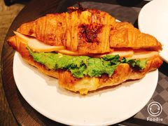 -星巴克臻选(南京金茂览秀城店)