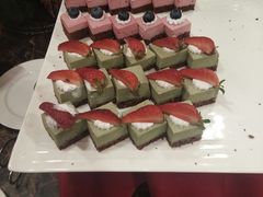 -东方苑自助餐厅(稻香湖景酒店)