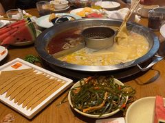 -佬土鹅肠火锅(中建大观店)