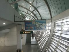 -龙阳路磁悬浮列车总站-停车场