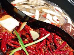 -贰回巷火锅馆(钟楼店)