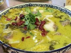 酸汤鱼-旭龙鱼头王(航华店)