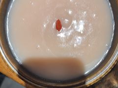 -老牌坊云南鱼豆花火锅(爱建店)