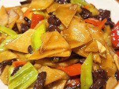 -蒙艾里民族传统菜蒙餐