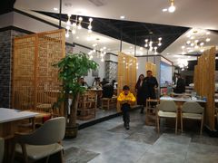 大堂-屋头串串(新街里店)