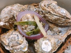 威海首家高压锅竹笼生蚝-蚝堡海鲜·威海菜·海肠捞饭·烧烤·亚洲吃蚝公司(幸福门店)