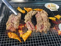-马路牙子烧烤音乐酒馆(望京店)