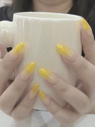 -雅洁美甲美睫