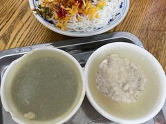 皮蛋肉饼汤-小罗子汤店(大士院总店)