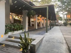 -喜洲吧·江畔老船厂·庭院餐厅(喜临院店)