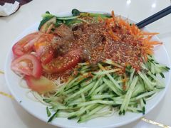 -牛一嘴·兰州牛肉面·大盘鸡(财富中心店)