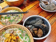 -正宗李家土鸡米线店