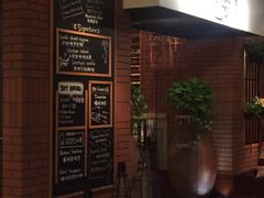 -香格里拉鱼跃地中海西餐厅·牛排披萨