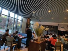 -筠咖啡西餐厅(上海国展宝龙丽筠酒店)