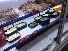 -两三事小郡肝串串香火锅(桂庙店)