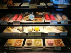 面包甜点陈列柜-麦当劳(四川北路店)