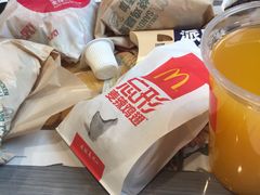 -麦当劳(杨林得来速店)