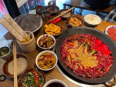 -萍姐火锅·公路夜市(武汉首店)