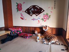 -果松木炭酸菜铜火锅·外婆参鸡汤